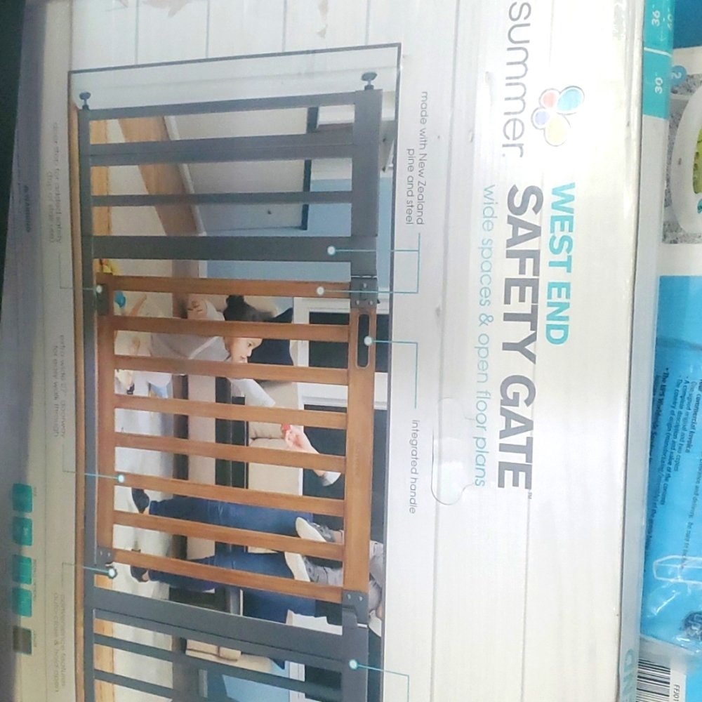 Summer West end safety gate